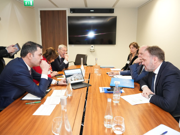 B A K A N K U R U M F R A N S A’ D A E K B I L G I V E F O T 1285977 382554