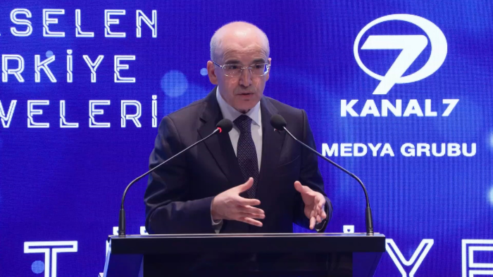 B A K A N S I M S E K P E T R O L F I Y A T L A R I 80 D O L A R 1273243 378759