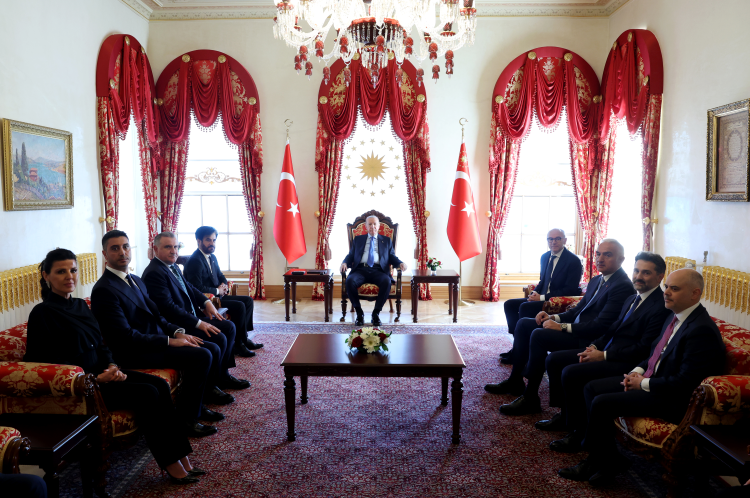 C U M H U R B A S K A N I E R D O G A N I S T A N B U L P A R K 5 1276921 379858