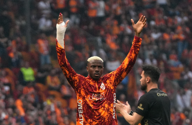 G A L A T A S A R A Y F E N E R B A H C E M A C I N D A N N O T L A R 1279862 380805-2