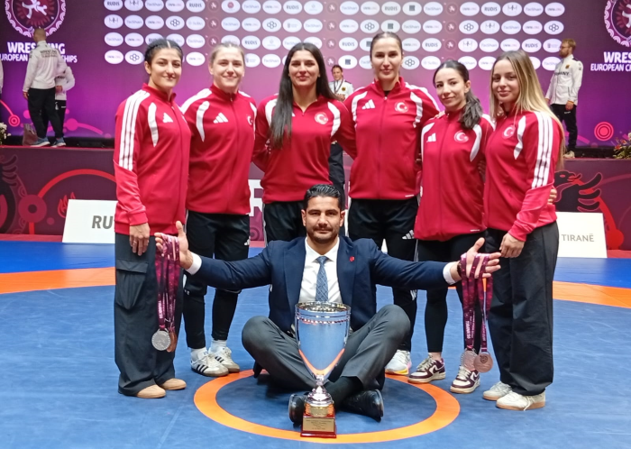 K A D I N G U R E S M I L L I T A K I M I 122 P U A N L A A V R 1277304 380127