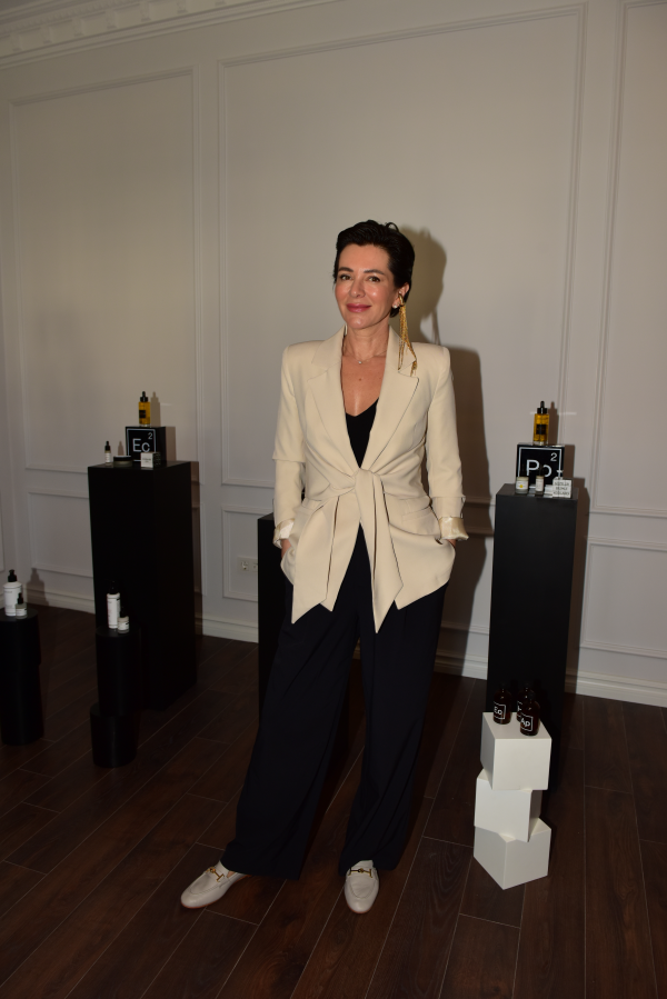 Pinar Özdemi̇r Hoti̇ç