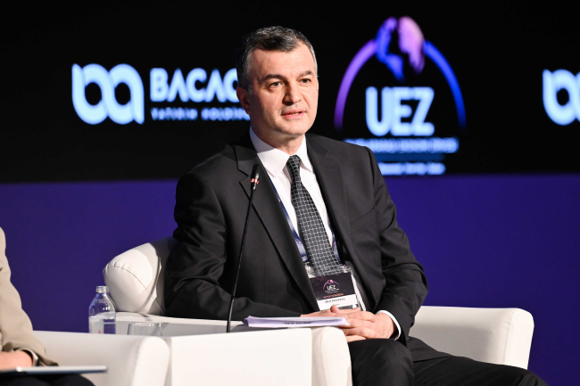 U E Z’ D E Y E N I Y A T I R I M M O D E L L E R I S T R A T E J I L 1256147 373782