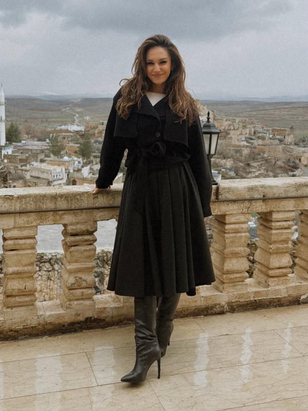 Uzak Şehi̇r (4)