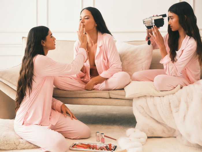 1777892734 Victorias Secret Mothers Day 3