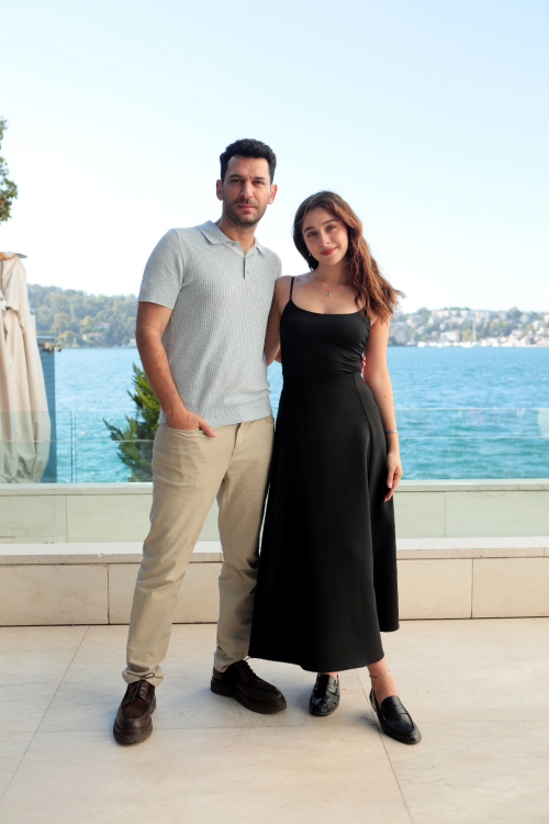 Güller Ve Günahlar Murat Yildirim Cemre Baysel (2)